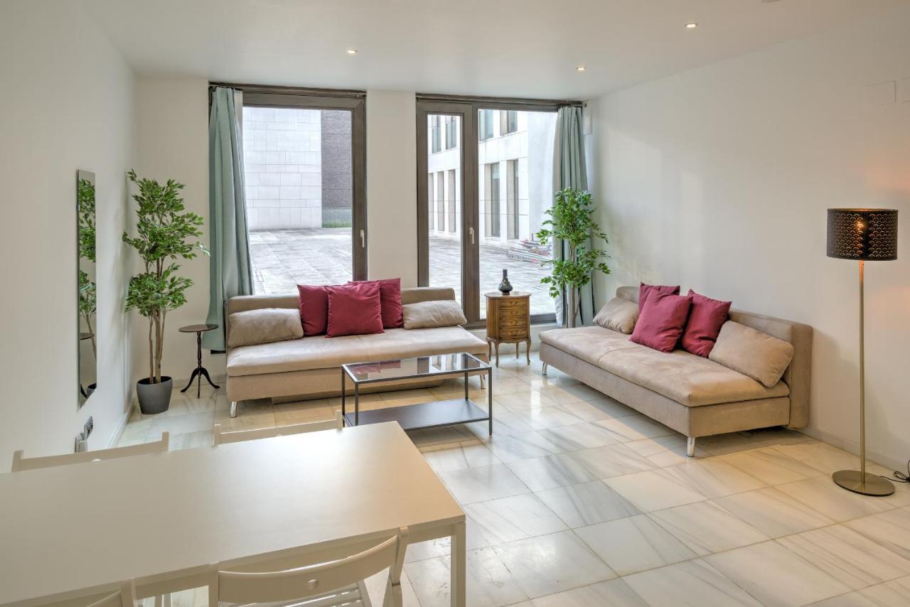 One-Bedroom Apartment,936296878:JPEG