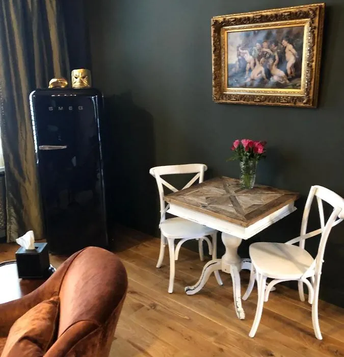 Sint Andries Suites-1