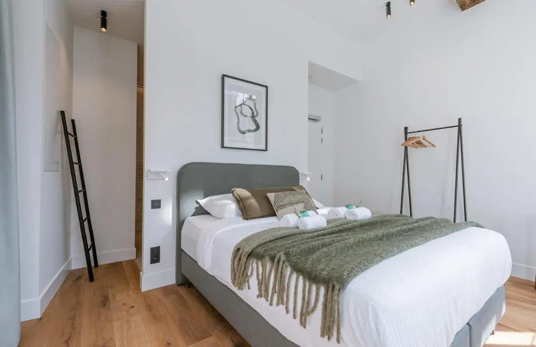 Huswell - Stylish Apartment In The Heart Of Antwerp-1