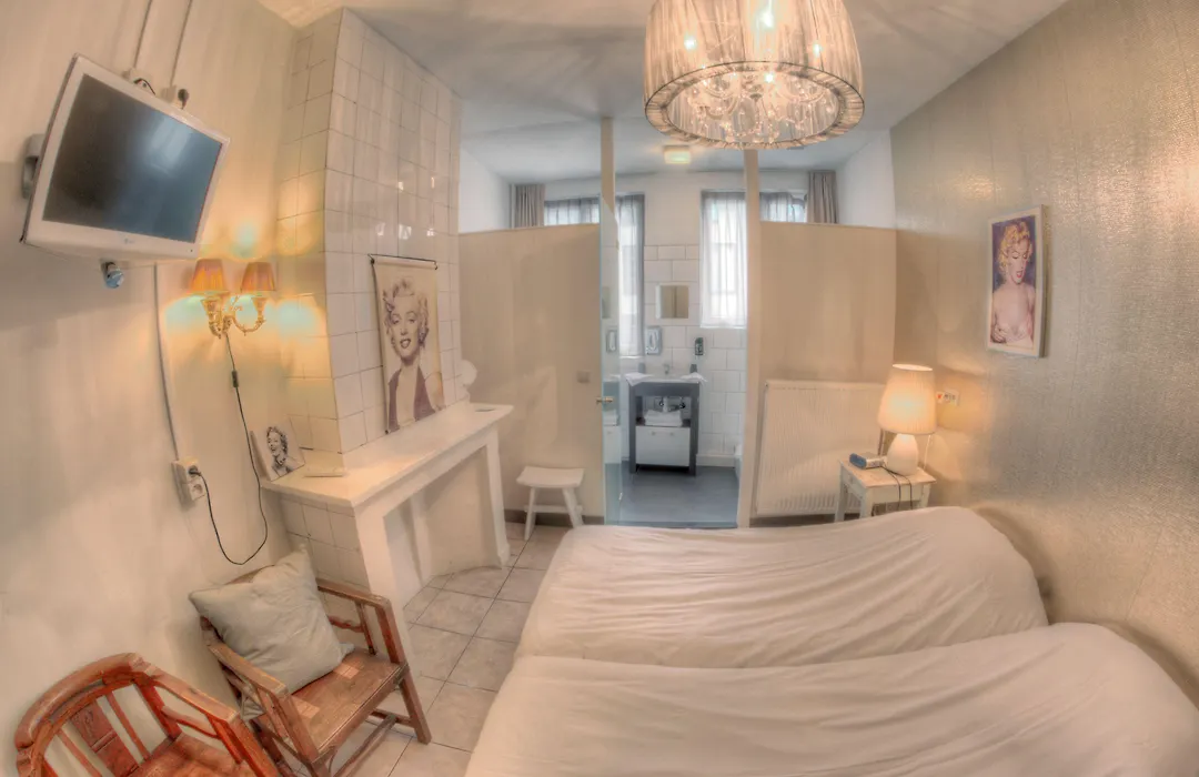 Hotel Urban Dreams-1