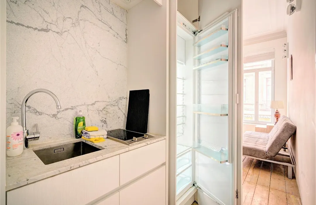 2-Bedroom Apartment In Antwerp Centre-1