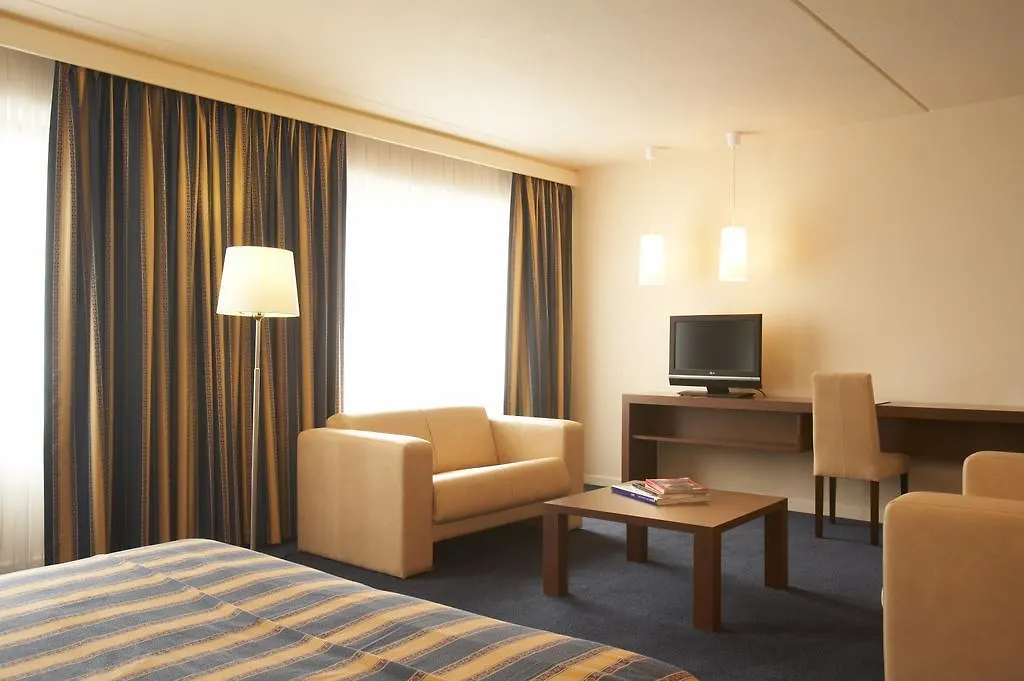 B-Aparthotel Moretus-1