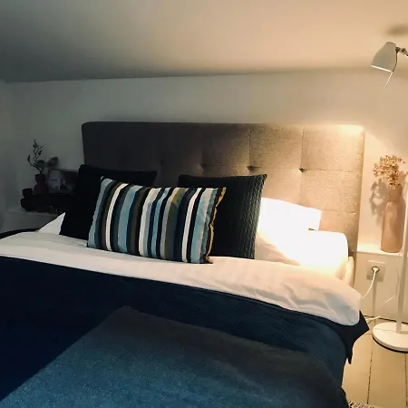 Bacchus Antwerpen - Rooms & Apartments-3