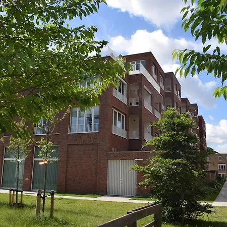Large Penthouse - Private Parking - In A Beautiful Domain-3
