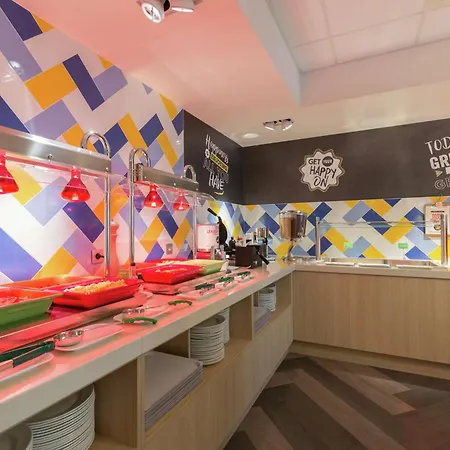 Hampton By Hilton Antwerp Central Station-2