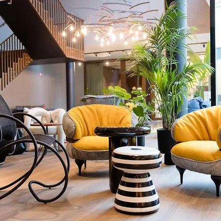 Motel One Antwerp-3