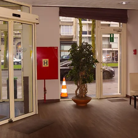 Ambassador Suites Antwerp-2
