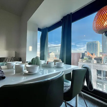 Oneluxstay Antwerp City Centre-3