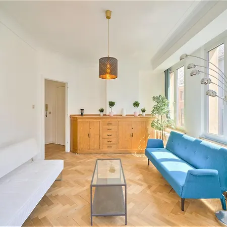 1-Bedroom Lodge In Antwerp Centre-3