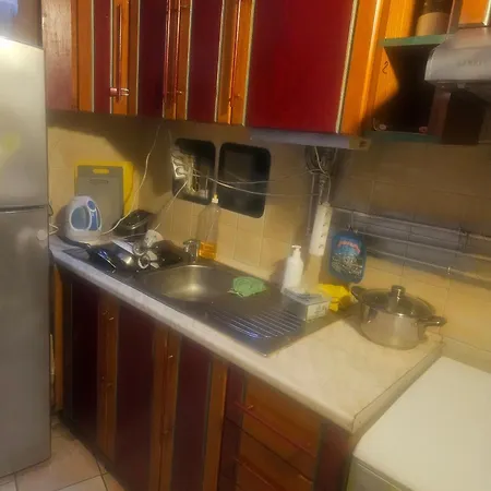 2 Floors 3 Bedrooms Near Central Station-2