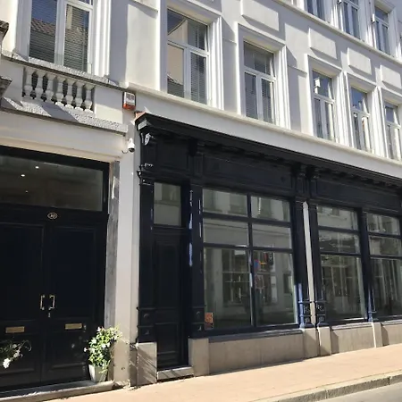 Antwerp Town House Accommodations-3