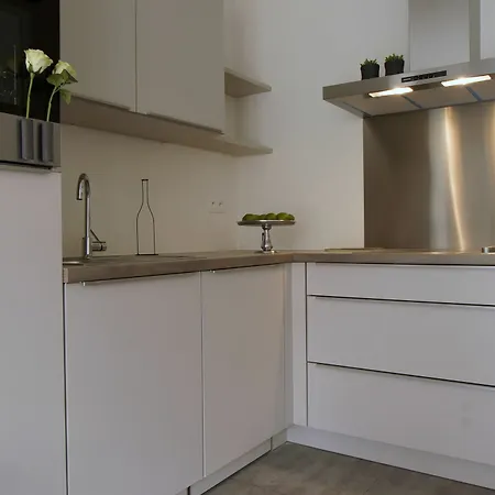 Antwerp City Center Furnished Apartments-3