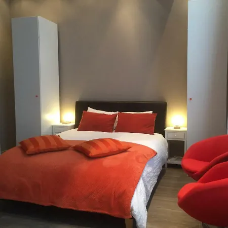 Suite 11-3